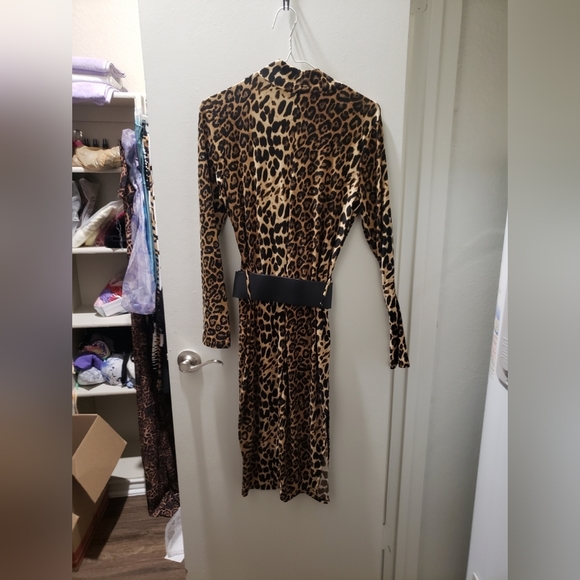 🟥XL Belted Leopard Midi - Picture 7 of 7
